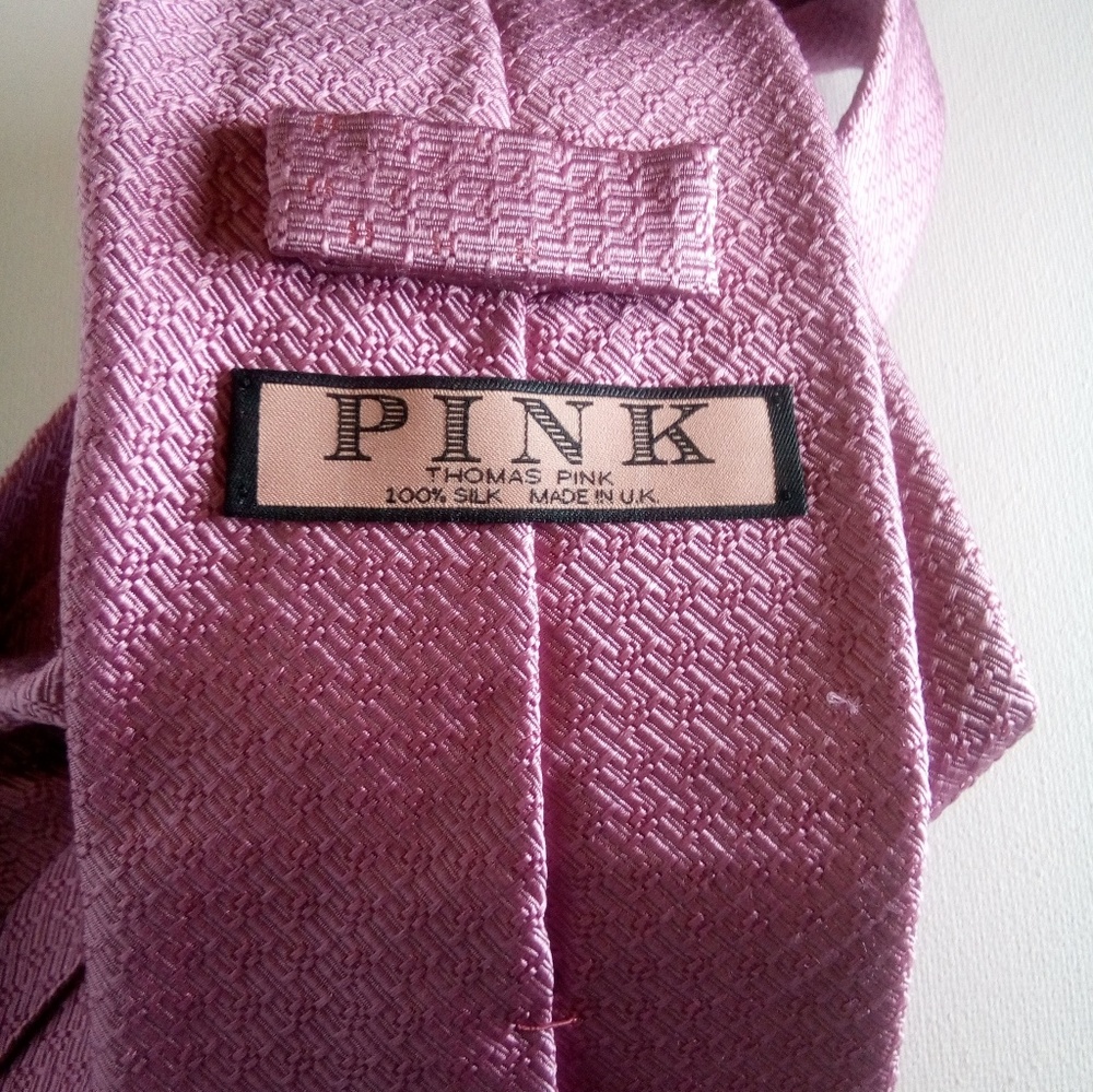 Thomas Pink silk necktie